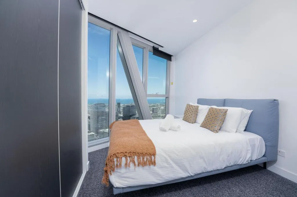 Image of Stunning HighLevel 2br at WSP