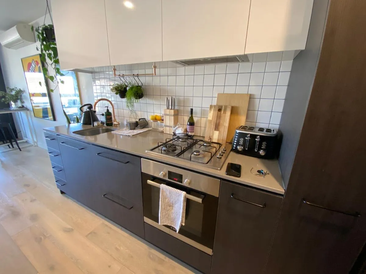 Image 2 of Stylish 1BR in the heart of Trendy Fitzroy