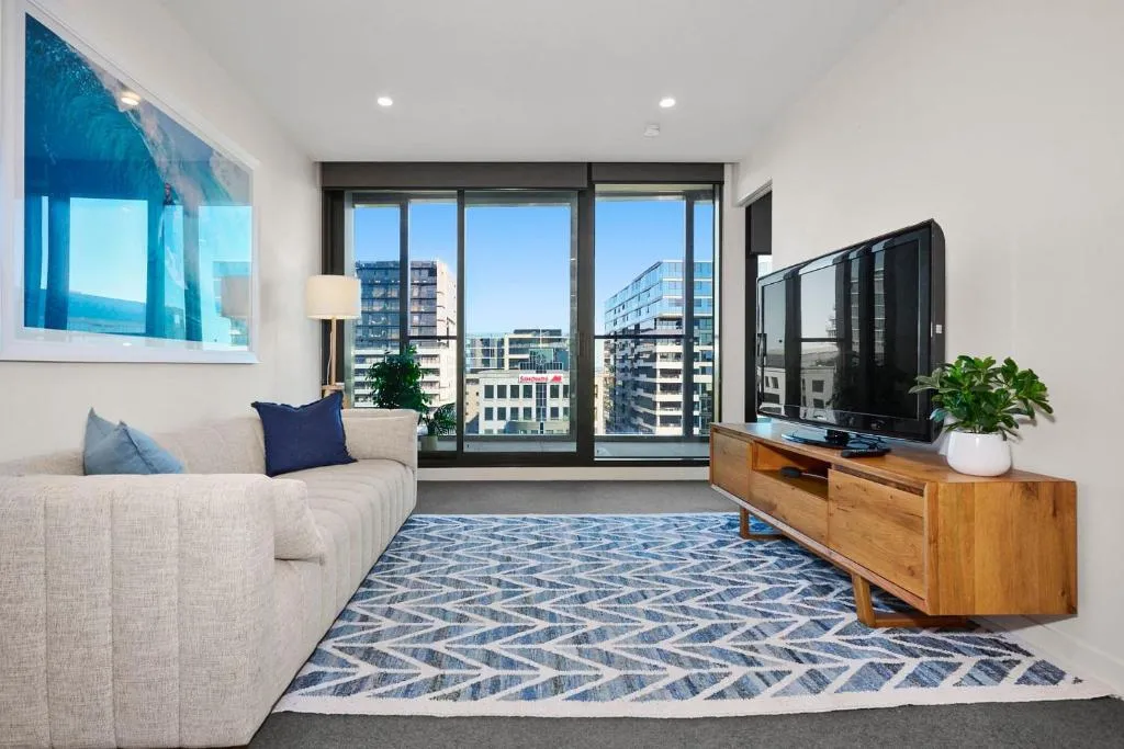 Image of Stylish 2BR Apartment St Kilda Rd w Pool Parking