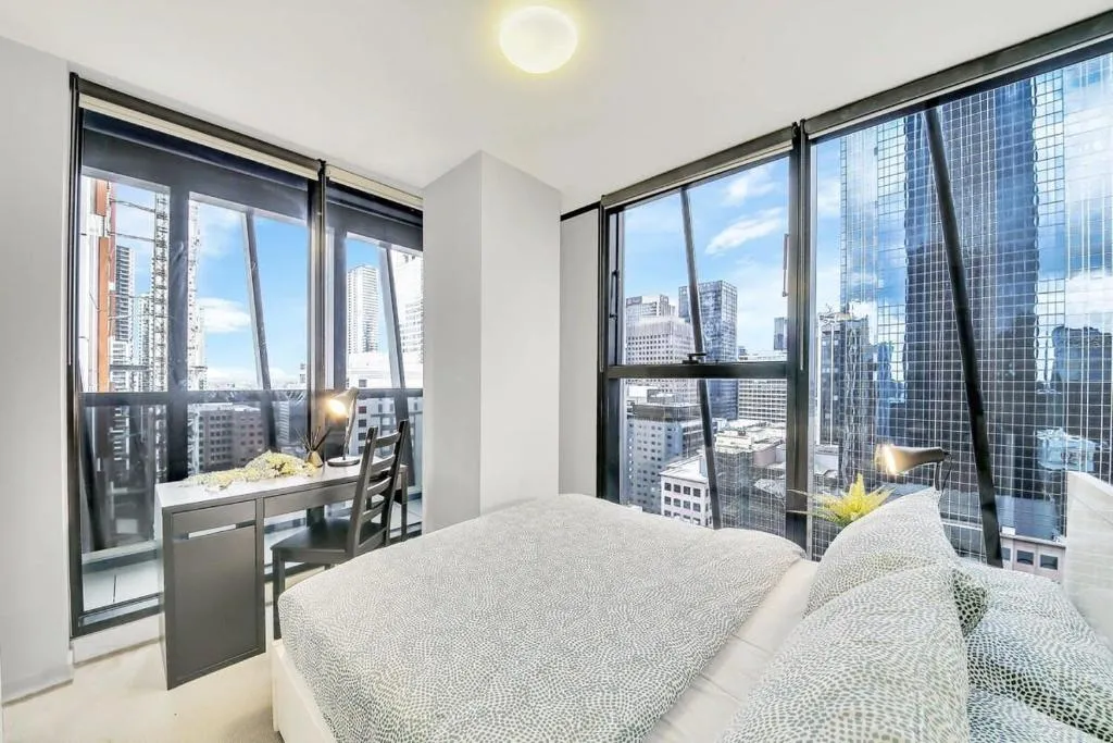 Image of Stylish 2BR City Escape on Collins with Views