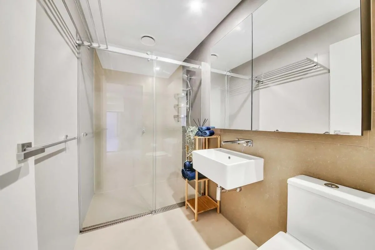 Image 6 of Stylish 2BR City Escape on Collins with Views