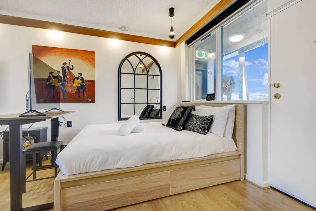 Image of Sweet 1BR Studio In St Kilda