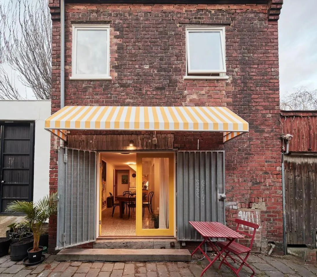 Image 5 of The Retro Soul – Cosy CBD Refuge for Creative Minds