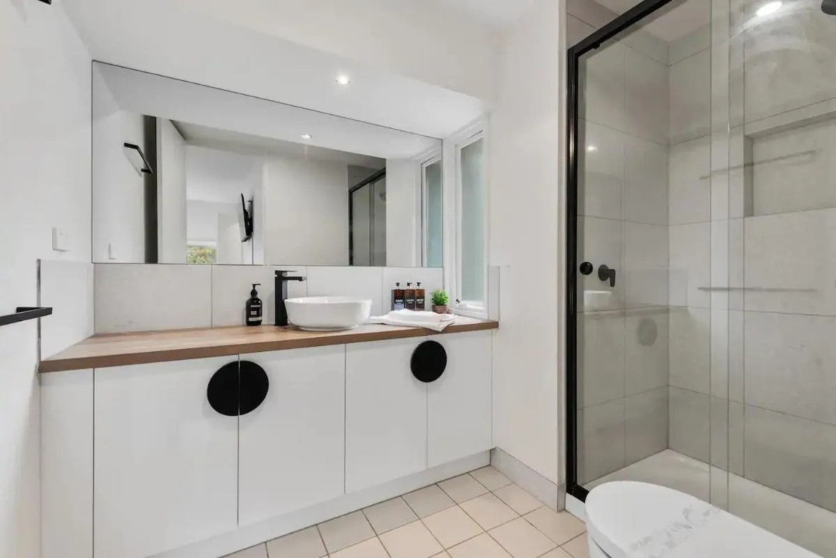 Image 3 of The Richmond House by Ready Set Stay