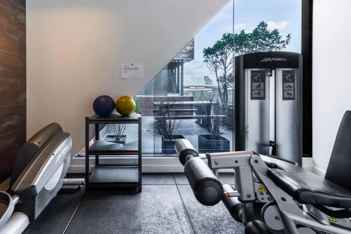 Image 5 of Trendy 2BR with Pool, Gym & Carpark in Prime Spot