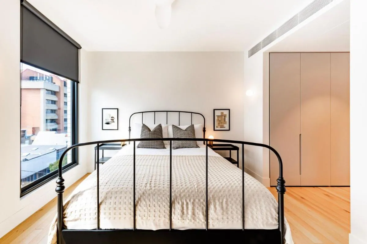 Image 1 of Upscale Collingwood Retreat – High-End Apartment with Car Park