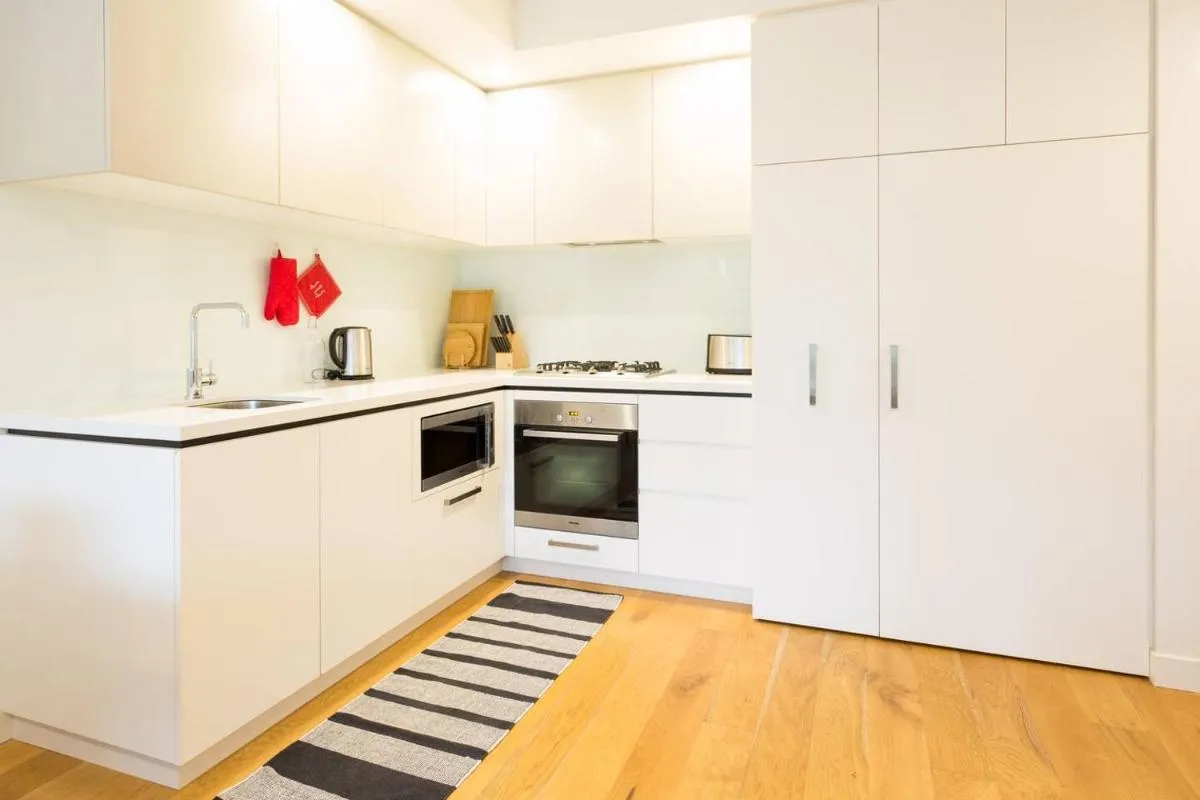 Image 3 of Urban Stay in Trendy Windsor close to Chapel St