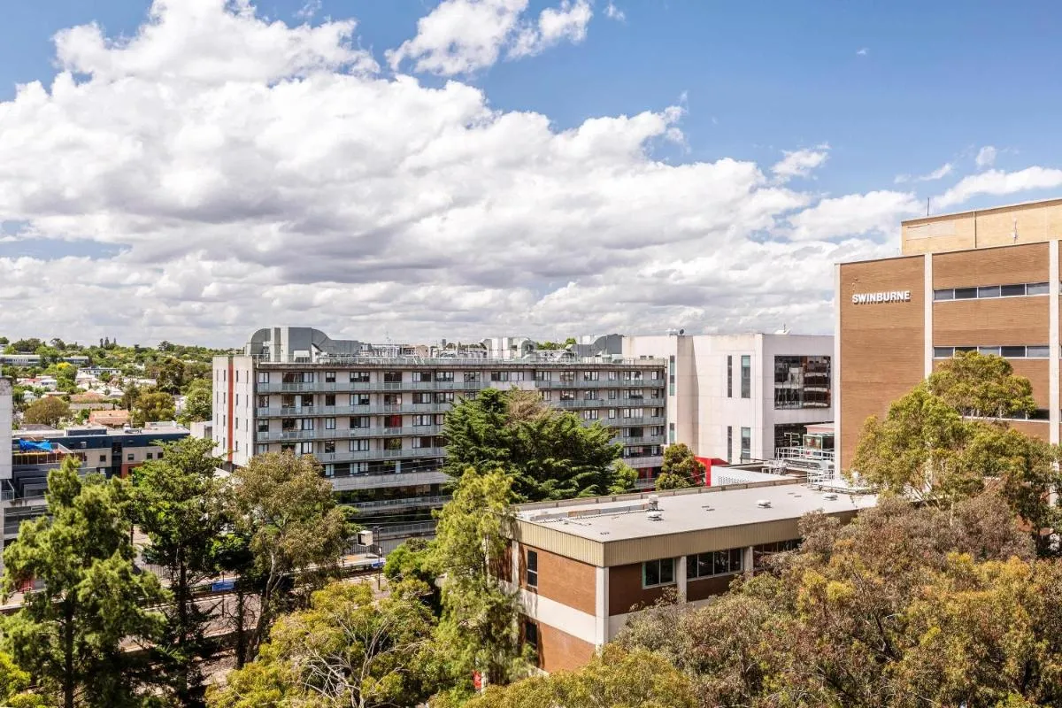 Image 5 of VAQUAY Alkina In Hawthorn