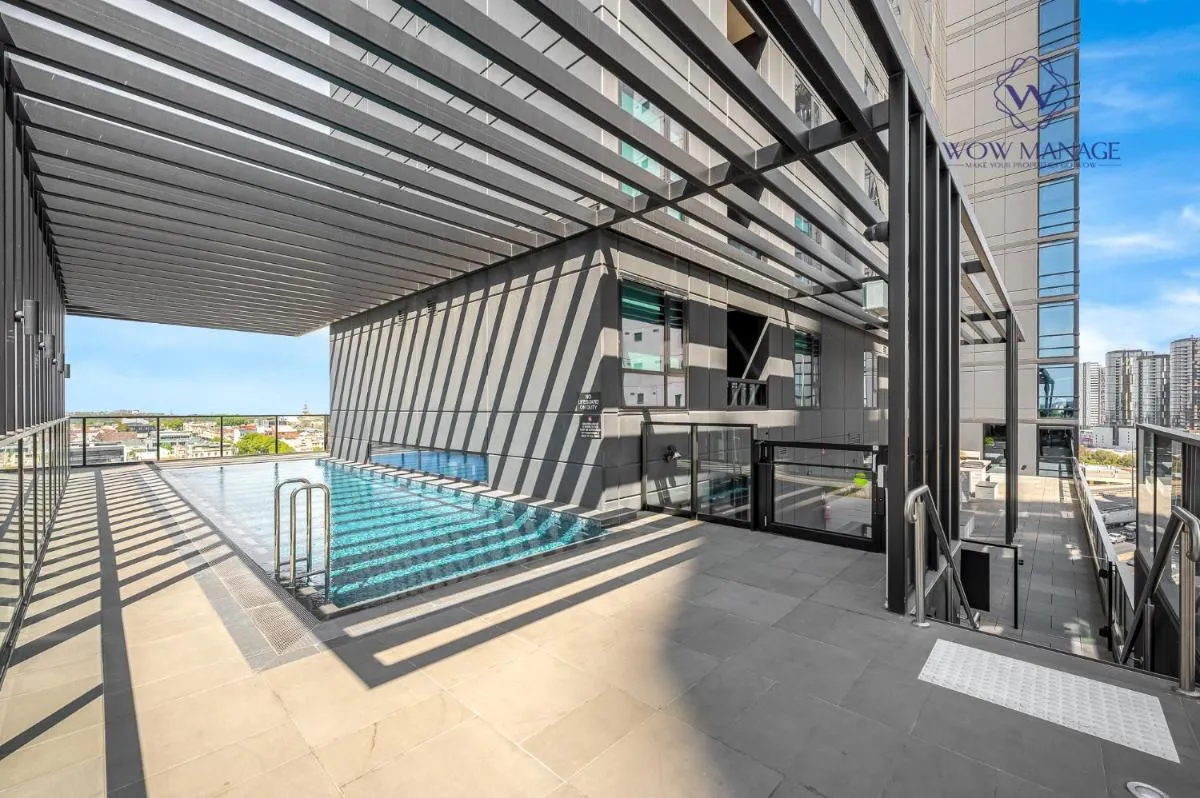 Image 3 of WOW Apartment on Hancock Southbank