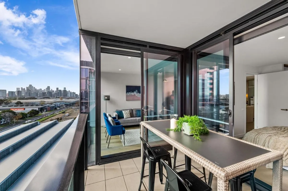Image 4 of WOW Self-Contained Apartment on Tarver